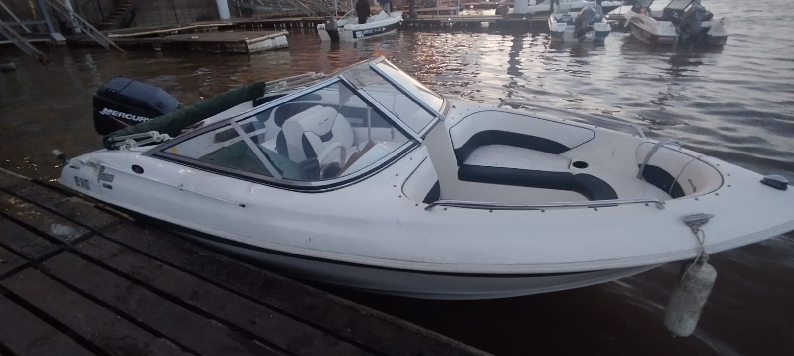 Geuna F160 Mercury 75HP/4T