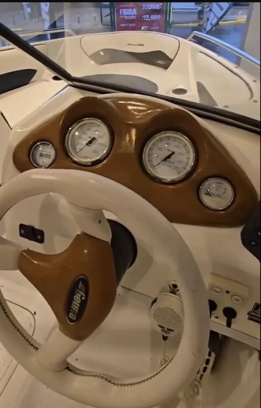 Geuna F160 Mercury 75HP/4T