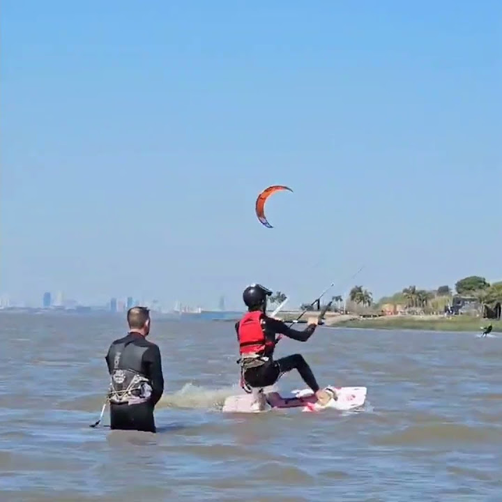 Kitesurf en el Paraná: adrenalina sobre el agua