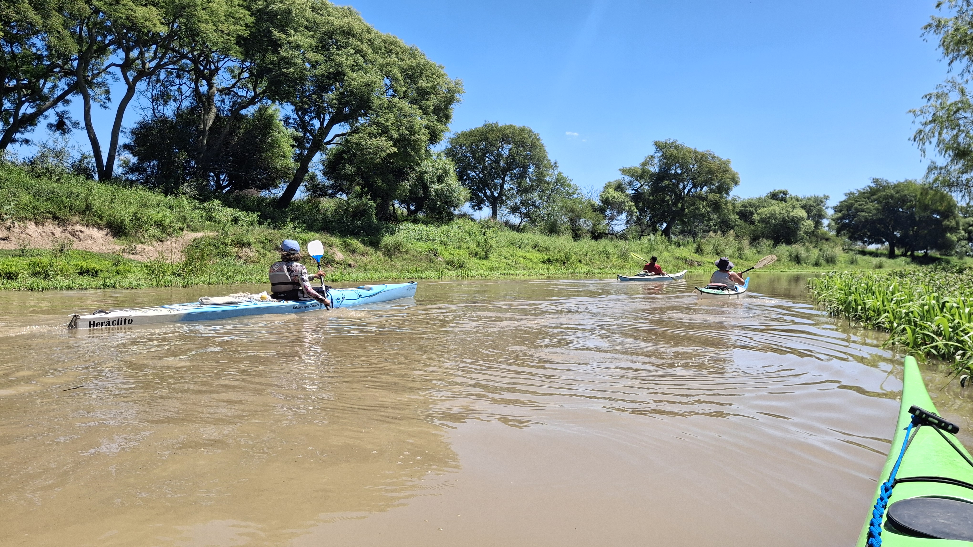 Ando en kayak porque ......
